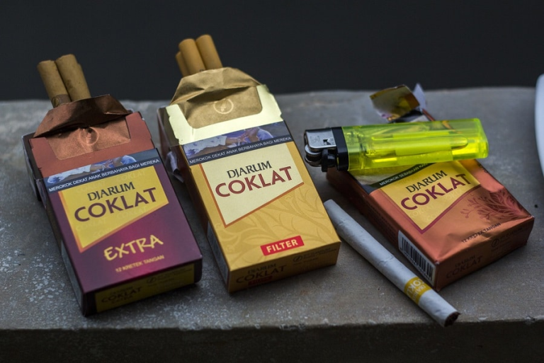 The Aromatic Appeal of Traditional Clove Infused Tobacco